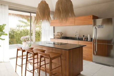 Chalet de 3 dormitorios en Surat Thani, Tailandia № 152616 - foto 5