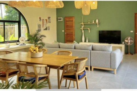 Chalet de 4 dormitorios en Surat Thani, Tailandia № 152618 - foto 4