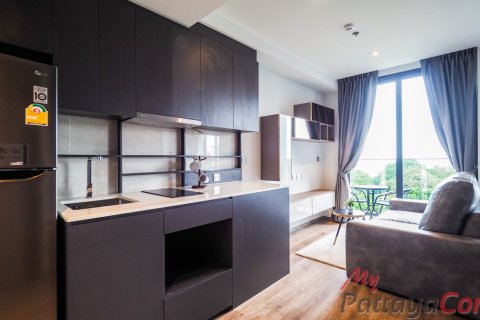 Condo in Bang Lamung, Thailand, 1 bedroom № 32434 - photo 2