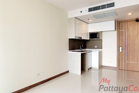 Condo in Bang Lamung, Thailand, 1 bedroom № 32439 - photo 4