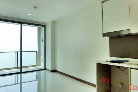 Condo in Bang Lamung, Thailand, 1 bedroom № 32439 - photo 2