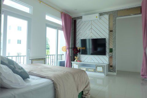 Estudio en Bang Lamung, Tailandia № 53728 - foto 16