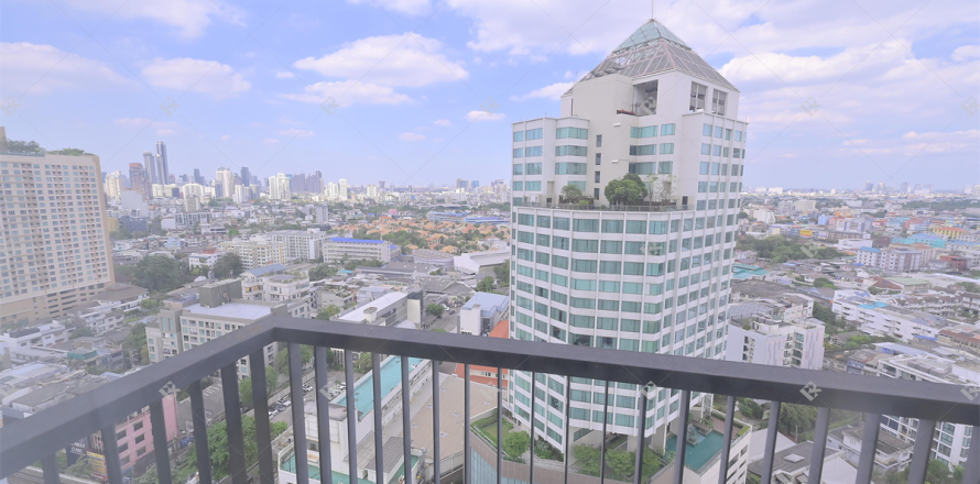 Condominio de 2 dormitorios en Bangkok, Tailandia № 188626
