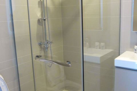 Condominio de 2 dormitorios en Ratchathewi, Bangkok, Tailandia № 48038 - foto 9