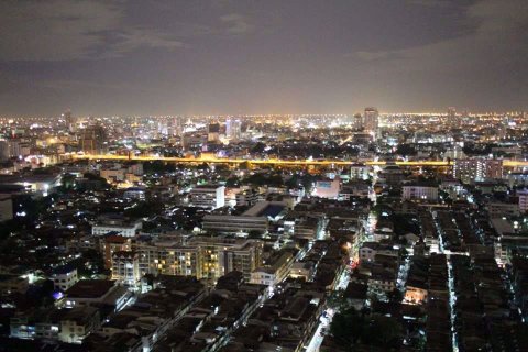 Condominio de 2 dormitorios en Ratchathewi, Bangkok, Tailandia № 48038 - foto 11