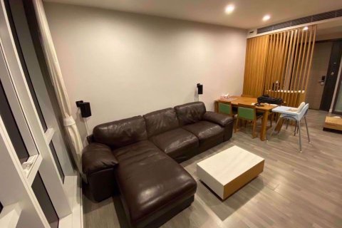 Condominio de 2 dormitorios en Bang Rak, Bangkok, Tailandia № 48035