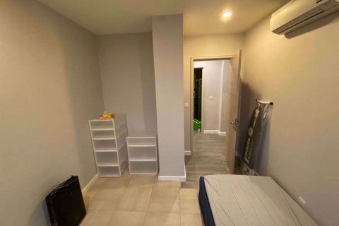Condo in Bang Rak, Bangkok, Thailand, 2 bedrooms  № 48035 - photo 13