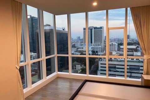 Condo in Bang Rak, Bangkok, Thailand, 2 bedrooms  № 48035 - photo 10