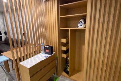 Condo in Bang Rak, Bangkok, Thailand, 2 bedrooms  № 48035 - photo 7