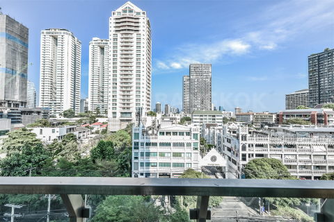 Condo in Bangkok, Thailand, 2 bedrooms  № 187409