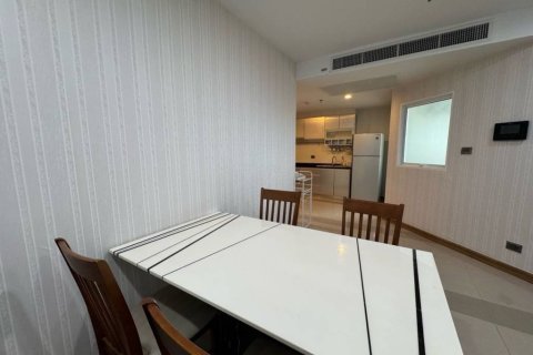 Condo in Bangkok, Thailand, 2 bedrooms  № 152336 - photo 9