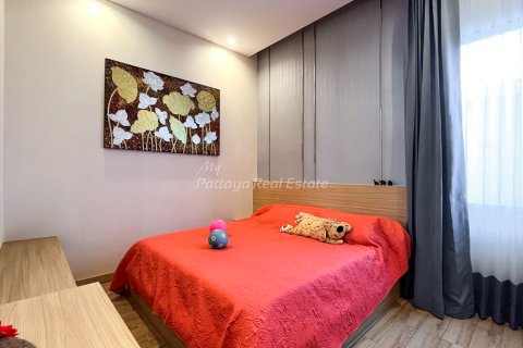 Casa de 3 dormitorios en Pattaya, Tailandia № 152329 - foto 22