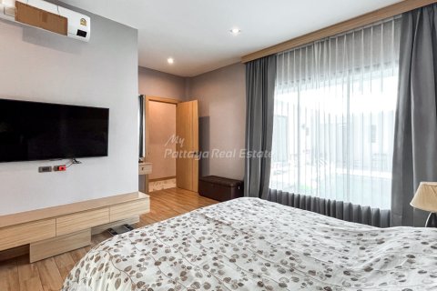 Casa de 3 dormitorios en Pattaya, Tailandia № 152329 - foto 16