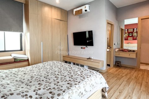 Casa de 3 dormitorios en Pattaya, Tailandia № 152329 - foto 14