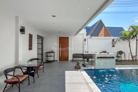 Casa de 3 dormitorios en Pattaya, Tailandia № 152329 - foto 6