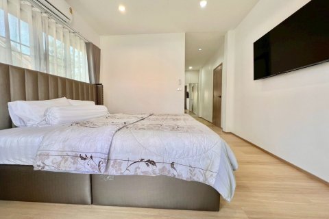 Casa de 3 dormitorios en Pattaya, Tailandia № 157951 - foto 13