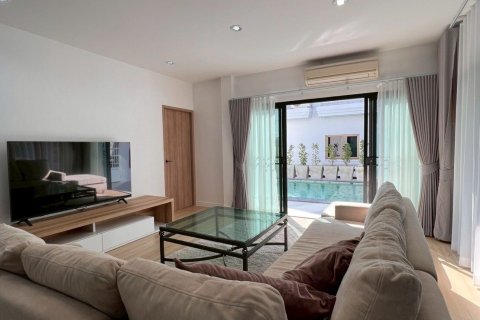 Casa de 3 dormitorios en Pattaya, Tailandia № 157951 - foto 7