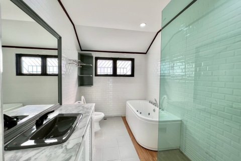 Casa de 3 dormitorios en Pattaya, Tailandia № 157951 - foto 25