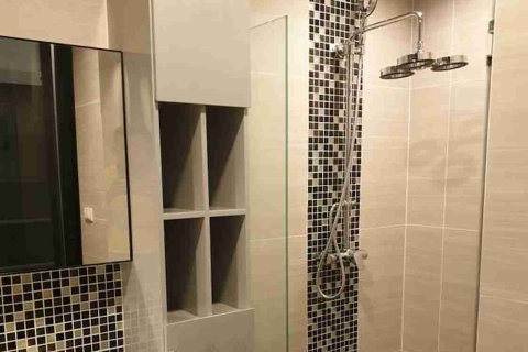 Eigentumswohnung in Thonburi, Bangkok, Thailand, 1 Schlafzimmer  № 183604 - Foto 7