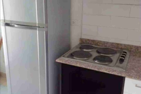 Condominio de 1 dormitorio en Thonburi, Bangkok, Tailandia № 183600 - foto 5