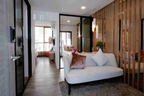 Condominio de 1 dormitorio en Bangkok, Tailandia № 208857 - foto 14