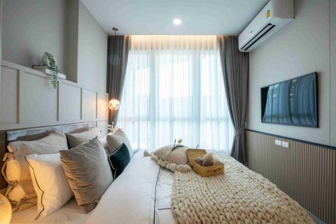 Condominio de 1 dormitorio en Thonburi, Bangkok, Tailandia № 208854 - foto 6