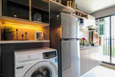 Estudio en el condominio en Bangkok, Tailandia № 208855 - foto 13