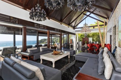 Villa in Kathu, Thailand 7 Schlafzimmer № 146700 - Foto 3