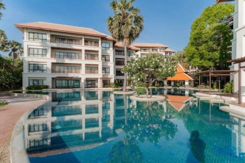 Condominio de 2 dormitorios en Pran Buri, Tailandia № 146705 - foto 5