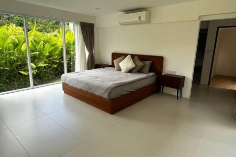 Chalet de 6 dormitorios en Phuket, Tailandia № 146701 - foto 9