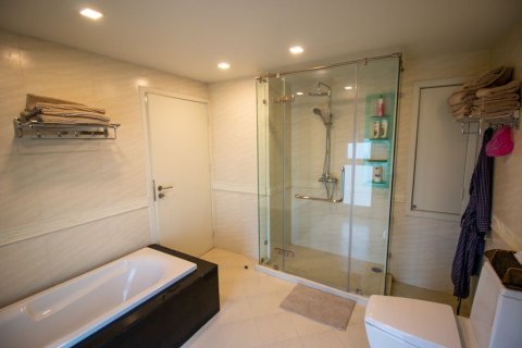 Eigentumswohnung in Pattaya, Thailand, 2 Schlafzimmer  № 172288 - Foto 11