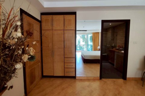 Condo in Pattaya, Thailand, 1 bedroom  № 156338 - photo 16