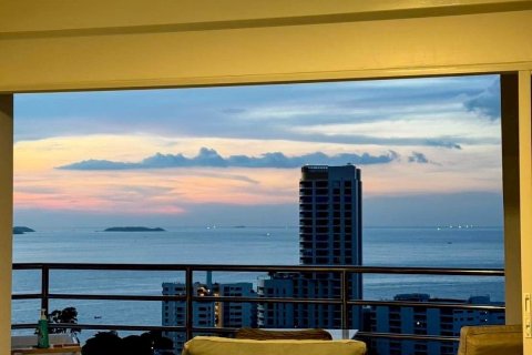 Condo in Pattaya, Thailand, 1 bedroom № 156340 - photo 13