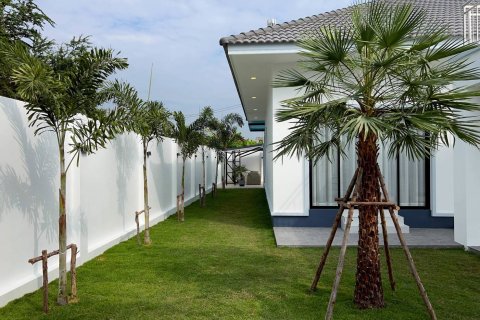 House in Bang Lamung, Thailand 3 bedrooms № 156336 - photo 3