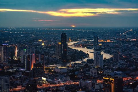 Ático de 3 dormitorios en Bangkok, Tailandia № 180799 - foto 6