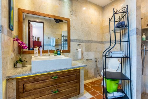 Villa in Pran Buri, Thailand 5 Schlafzimmer № 168805 - Foto 26