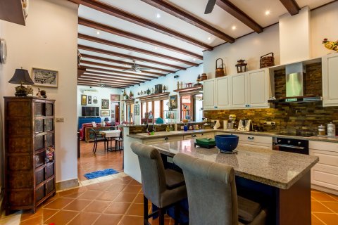 Villa in Pran Buri, Thailand 5 Schlafzimmer № 168805 - Foto 22