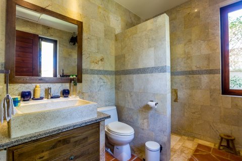 Villa in Pran Buri, Thailand 5 Schlafzimmer № 168805 - Foto 18