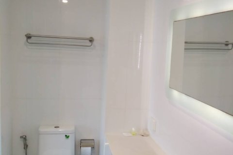 Estudio en el condominio en Pattaya, Tailandia № 204328 - foto 17