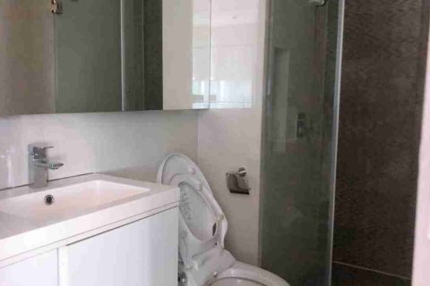 Condominio de 1 dormitorio en Bangkok, Tailandia № 183420 - foto 10
