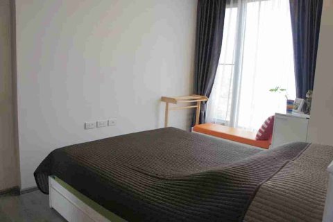 Condominio de 1 dormitorio en Thonburi, Bangkok, Tailandia № 183423 - foto 5