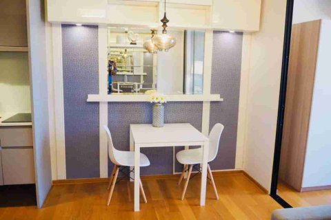 Condominio de 1 dormitorio en Thonburi, Bangkok, Tailandia № 183422 - foto 7