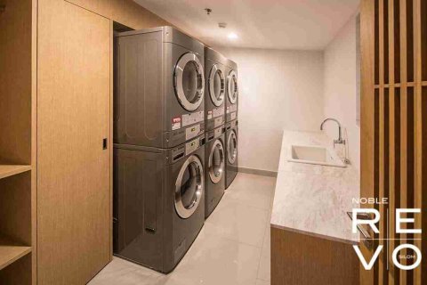 Condominio de 1 dormitorio en Thonburi, Bangkok, Tailandia № 183422 - foto 4