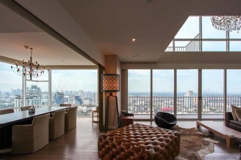 Condo à Bangkok, Thaïlande, 4 chambres  № 143548