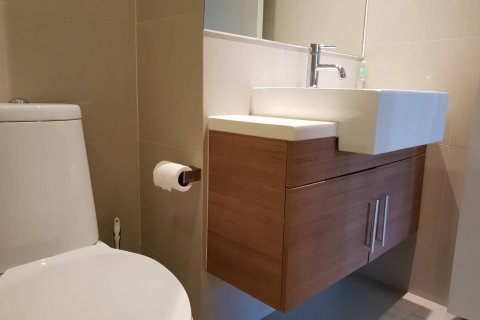 Condominio de 1 dormitorio en Bangkok, Tailandia № 143552 - foto 9