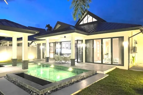 Casa de 3 dormitorios en Phuket, Tailandia № 209624