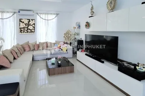 Casa de 4 dormitorios en Rawai, Tailandia № 209627 - foto 5