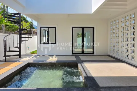 Casa de 4 dormitorios en Chalong, Tailandia № 209628 - foto 3