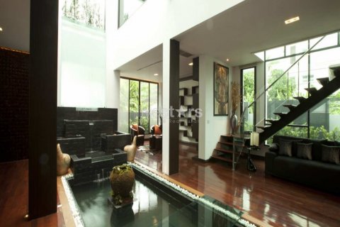 House in Bangkok, Thailand 4 bedrooms № 67208 - photo 3