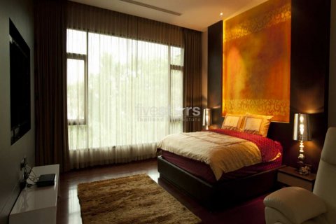 House in Bangkok, Thailand 4 bedrooms № 67208 - photo 6